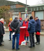 Info-Stand am Detlev-Engel-Platz